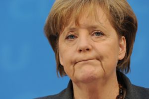 Bundeskanzlerin Angela Merkel (CDU) gibt am Montag (21.02.2011) im Konrad-Adenauer-Haus in Berlin eine Pressekonferenz zur Hamburg-Wahl. Die CDU kam in Hamburg mit 21,9 Prozent auf das schwächste Wahlergebnis seit Kriegsende. Foto: Rainer Jensen dpa