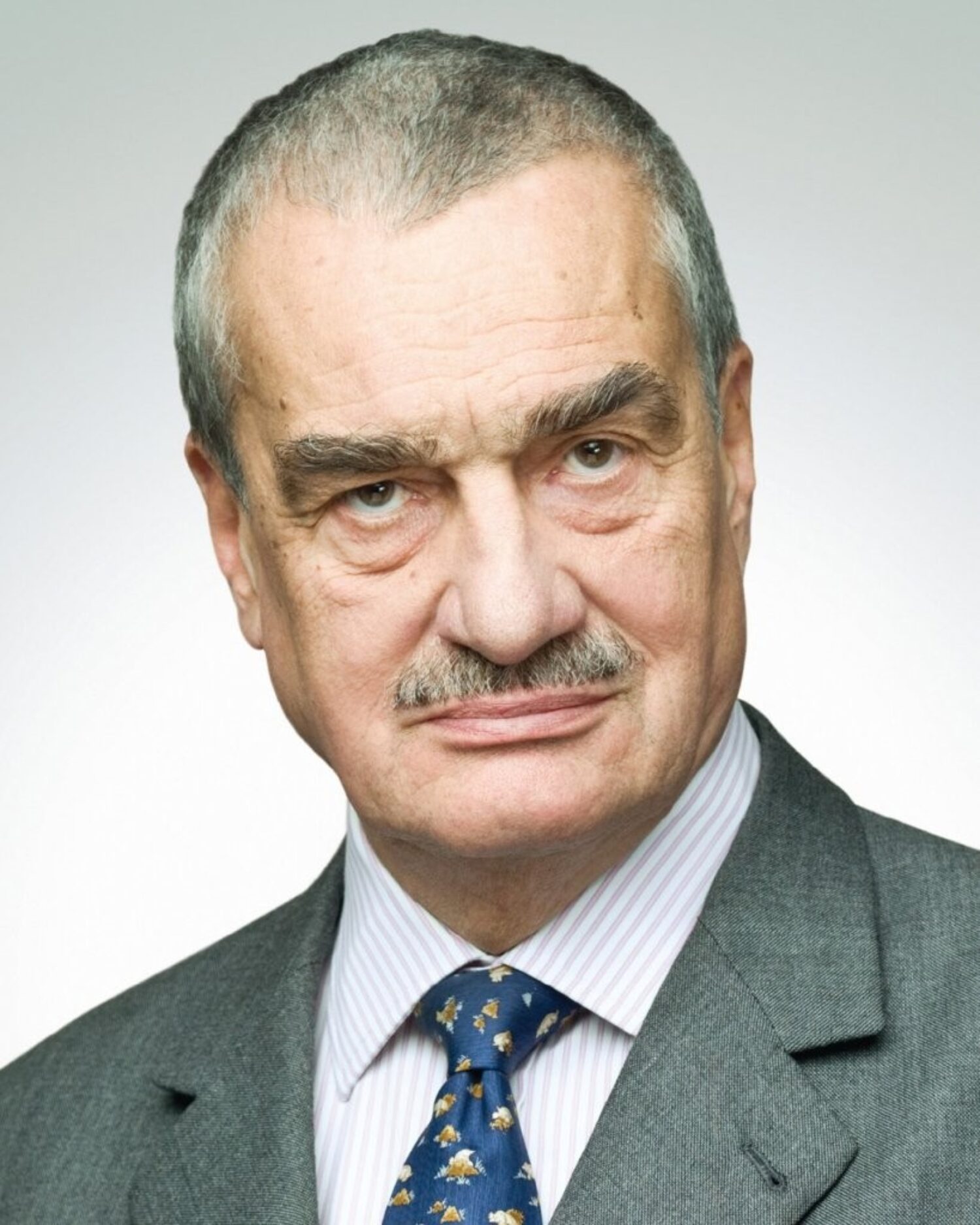 Schwarzenberg: Západ tragicky zrádza vlastných spojencov