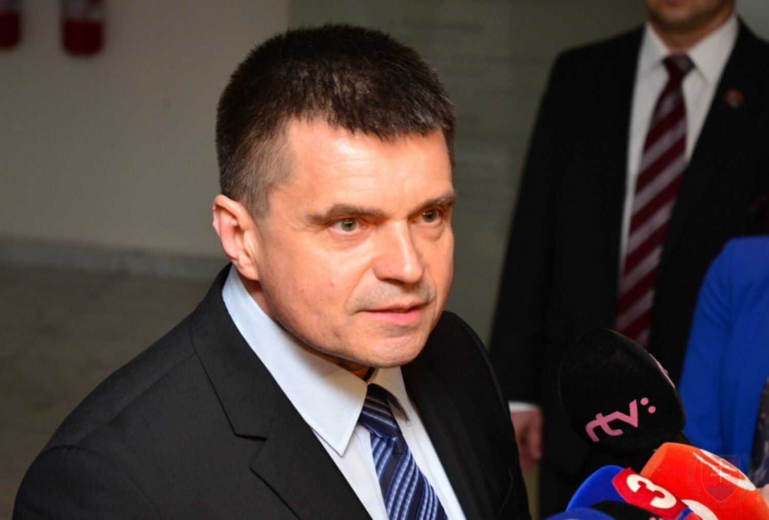 Pre učiteľov i  žiakov bude iba prínosom dostatok učebníc