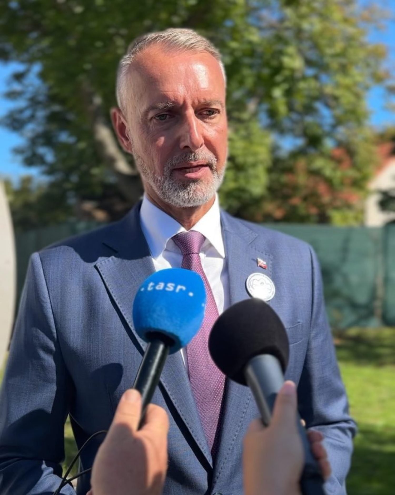 3 OTÁZKY pre predsedu Národnej rady Slovenskej republiky Richarda RAŠIHO