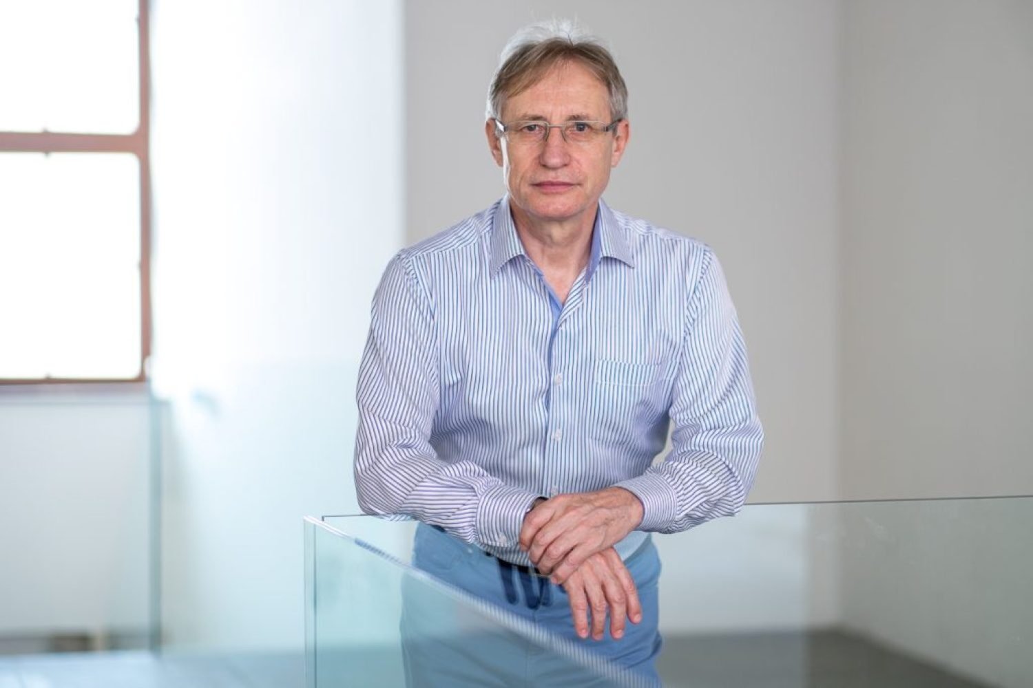 Jubilujúci kulturológ a autor literatúry faktu prof. Jozef LEIKERT zapĺňa biele miesta histórie