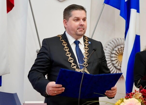 Bene&scaron;ove dekr&eacute;ty a fantazmag&oacute;rie prim&aacute;tora Kol&aacute;rova B&eacute;lu Hal&aacute;sza