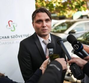 Na proteste progresívnej opozície sa objavil predseda Maďarskej aliancie