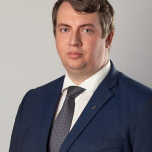 SNN 2_8_ROZHOVOR TÝŽDŇA_ČLÁNOK 1 HORE_hajník_foto vedľa titulku Mladá Matica má otvárať priestor tradícii aj modernému pohľadu na svet