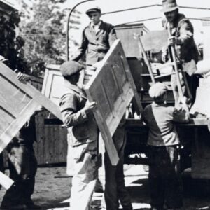SNN 6_11_ANALÝZA_ČLÁNOK 1 HORE_maďari deportácie Pripravovala po vojne československá vláda slovenské územie bez Maďarov?