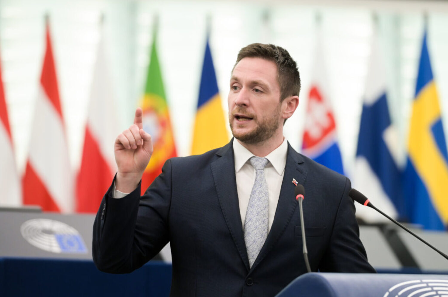 Europoslanec a predseda Hnutia Republika Milan UHRÍK exkluzívne pre matičné noviny