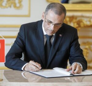 Vstanú noví kajúcnici?