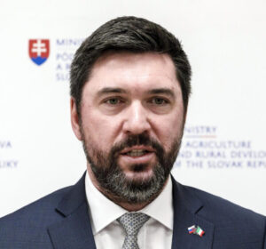Progresívci sa pri škandalizovaní chlebového rezortu odvolávajú na ešte neskončený audit