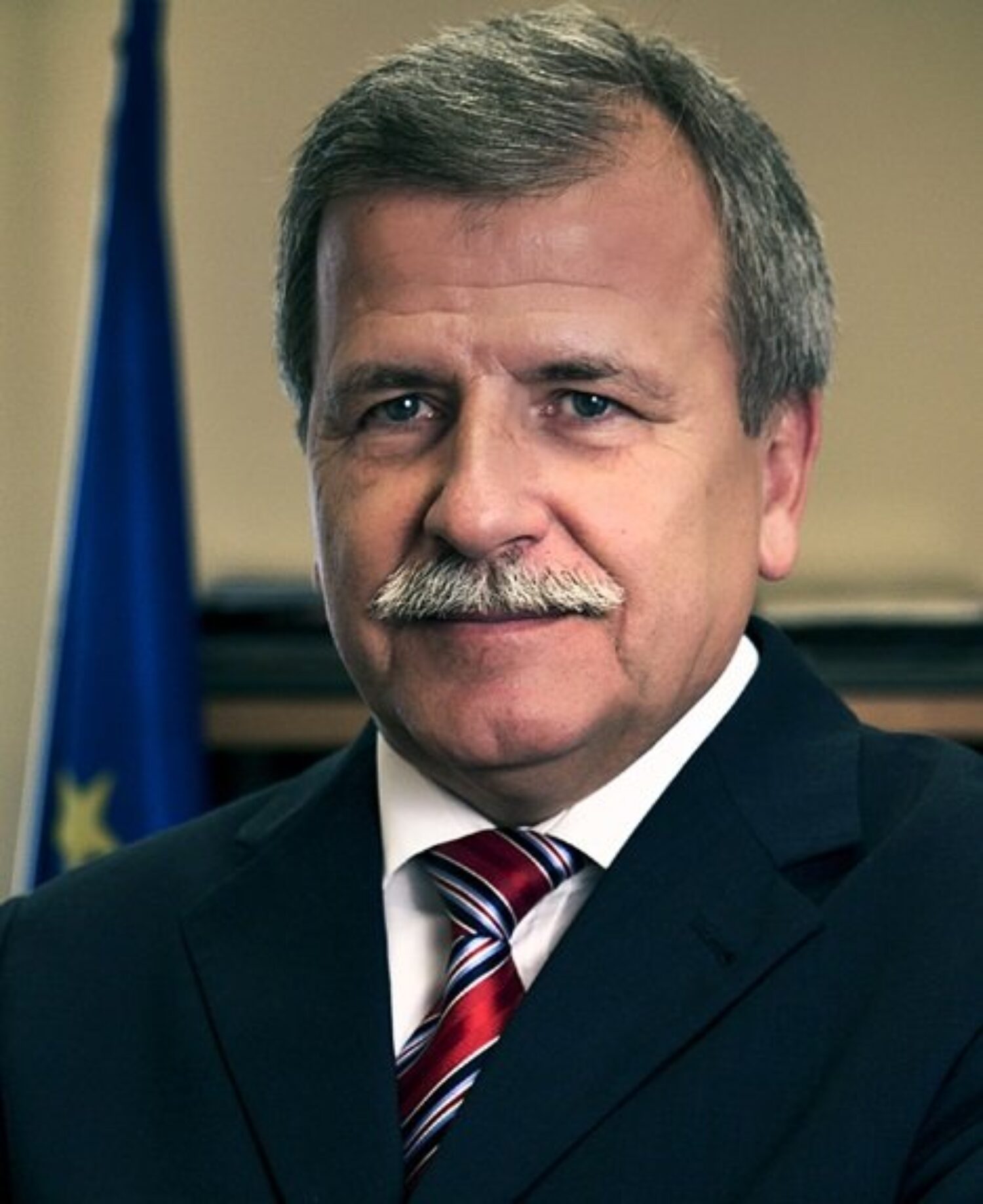 S diplomatom Mariánom SERVÁTKOM o cestách a stopách, ktoré vedú do Večného mesta