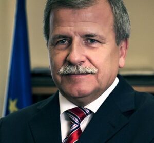 S diplomatom Mariánom SERVÁTKOM o cestách a stopách, ktoré vedú do Večného mesta