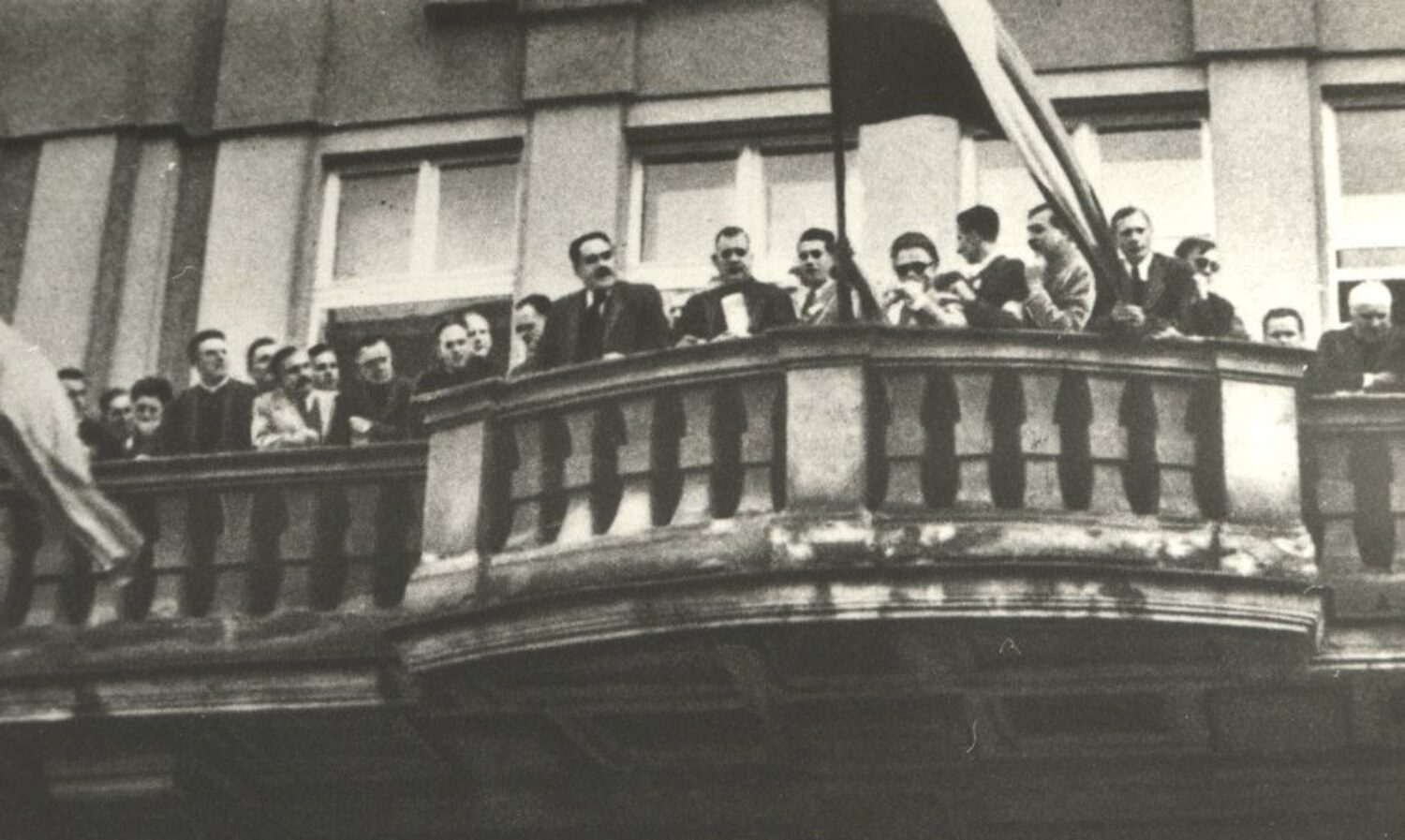 Po autonómii v roku 1938 nastal proces poslovenčenia štátneho aparátu