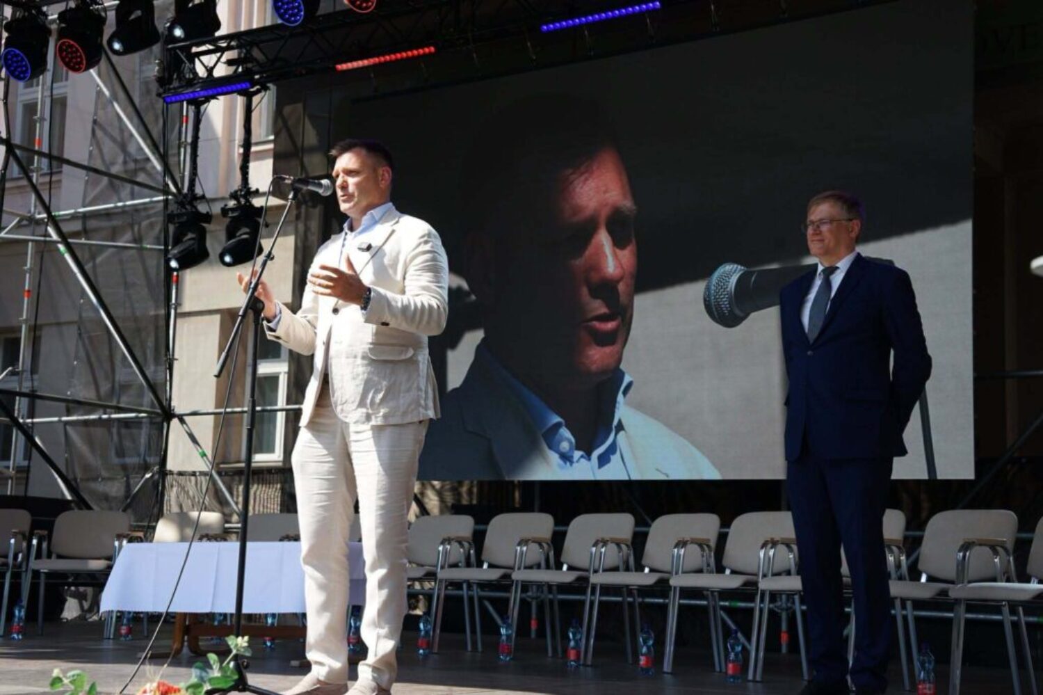 Druhý ročník medzinárodného krajanského festivalu v martine Druhý ročník Medzinárodného krajanského festivalu v Martine