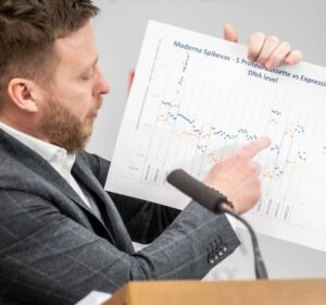 Celoplošné testovanie bol medicínsky nezmysel a svetová hanba