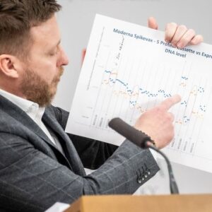 SNN 16_5_PUBLICISTIKA_ČLÁNOK 2 DOLE_foto kotlár Celoplošné testovanie bol medicínsky nezmysel a svetová hanba